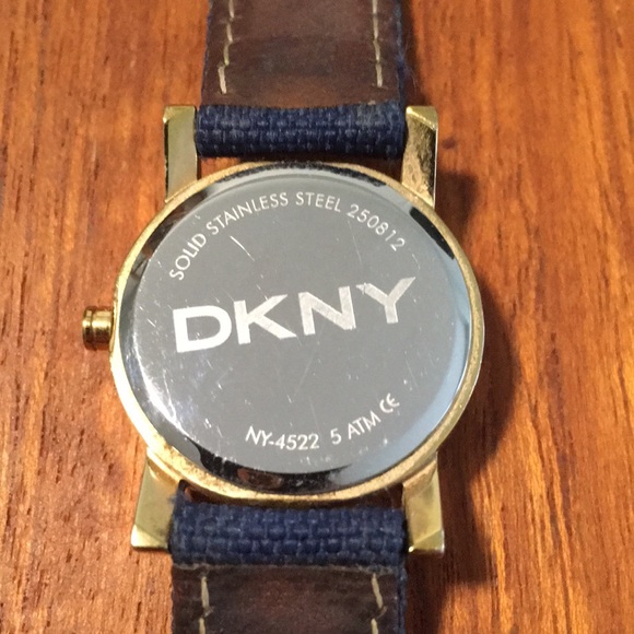DKNY Watch - Picture 5 of 7